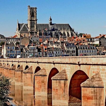 Nevers, Appartement De Standing Proche De La Gare エクステリア 写真
